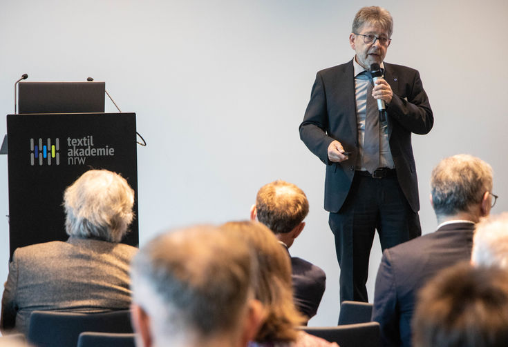 Professor Rüdiger Hamm vom NIERS Institut leitet gemeinsam mit Dr. Ann Marie Krewer vom Institut SO.CON das Projekt.