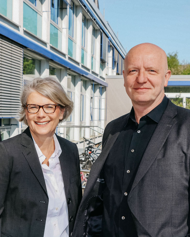 Die Senatsvorsitzenden Saskia Drösler und Georg Oecking nach der Wahl vor zwei Jahren. In diesem Jahr wurden sie per Online-Voting gewählt. 