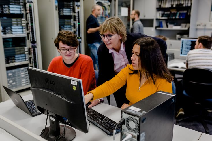 Um die Abwehr von Cyber-Attacken geht es in dem neuen Studiengang Cyber Security Management.  