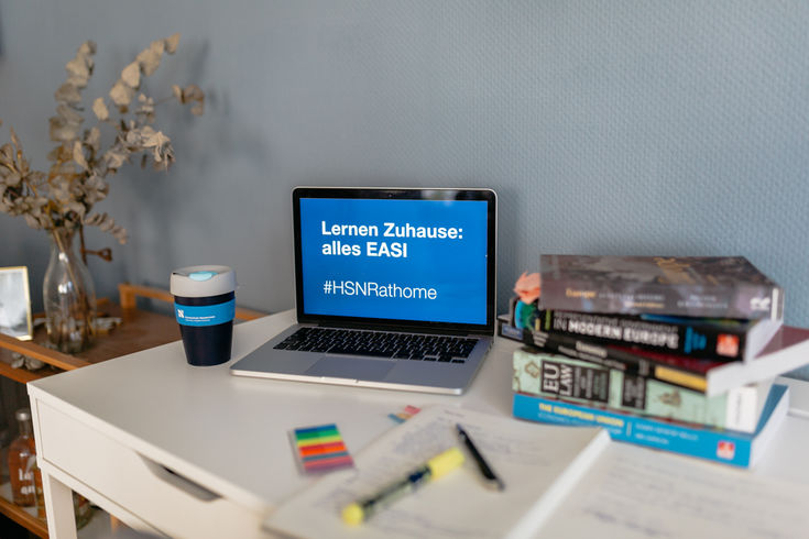 Die neue Normalität an der Hochschule Niederrhein: Arbeit im Homeoffice. 