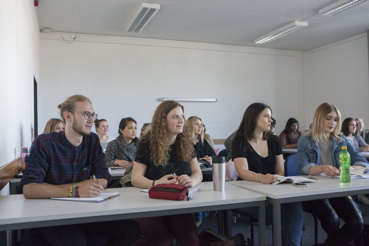 Der englischsprachige Studiengang Sales and Marketing richtet sich an ambitionierte Studierende. 