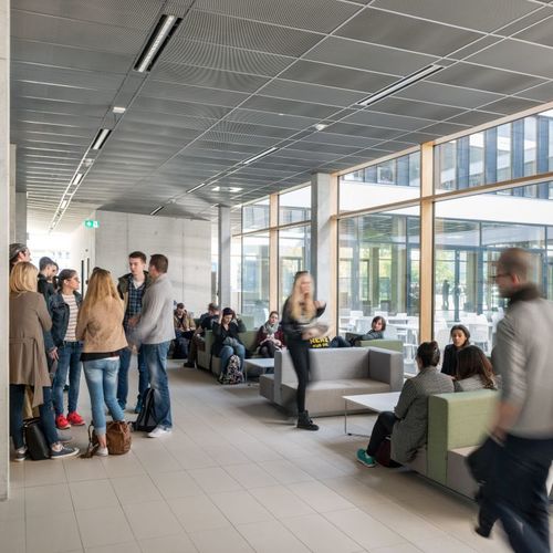Hochschule Niederrhein Fachbereich Wirtschaftsingenieurwesen J Gebäude Flur
