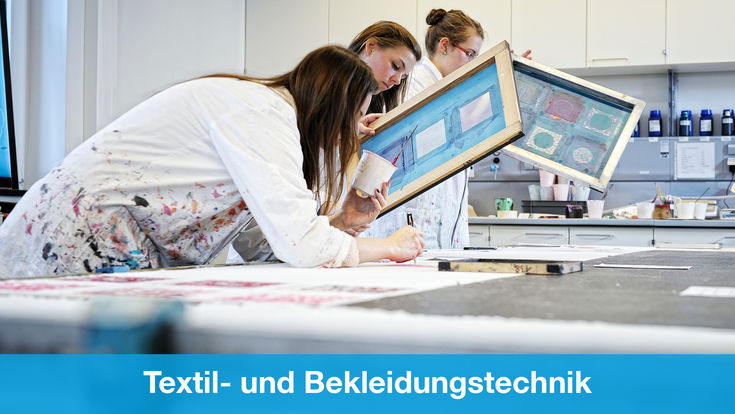 Studierende der Textil- und Bekleidungstechnik