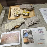 Studentische Ausarbeitung von Swetlana Koch im Projekt Karma - Good things (come back) Kurs: Experimentelles Stricken WS 25/26
