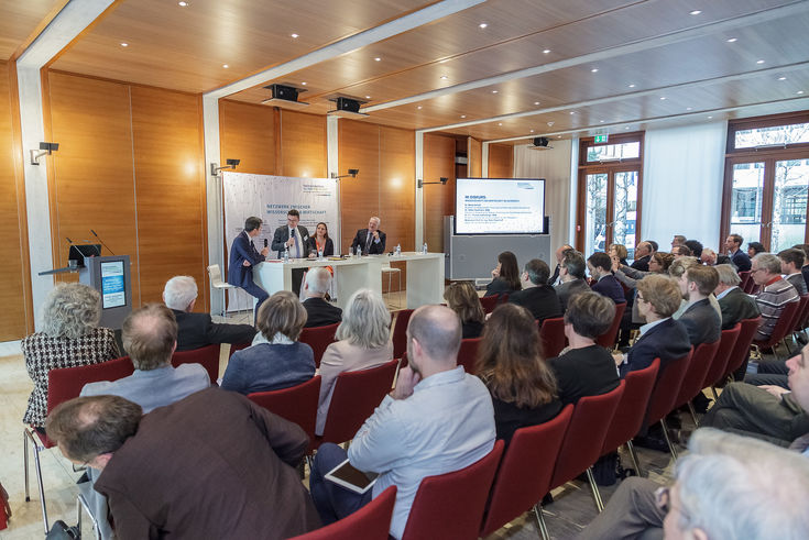 Hochschulpräsident von Grünberg war Mit-Ausrichter der Transferkonferenz. 