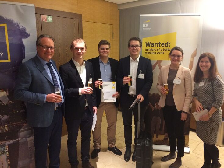 Siegerfoto_Halbfinale-Team_HS_Niederrhein