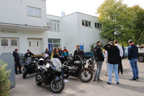 Gruppenbild_vor_Abfahrt
