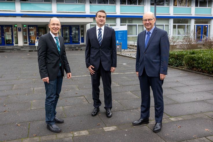 Professor Jens Brandt, Professor Dr. Aloys Hüttermann und Dr. Thomas Grünewald (v.l.n.r)