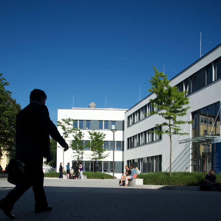 Der MBA-Studiengang wird am Campus Mönchengladbach angeboten. 