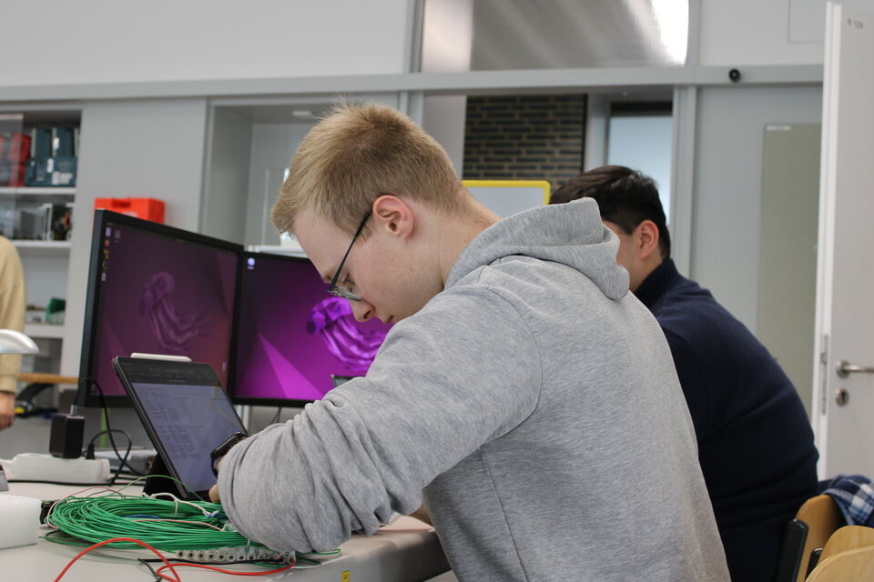 Foto von Team Ladegerät