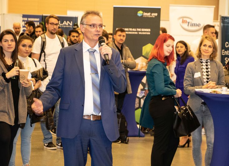 Professor Siegfried Kirsch eröffnete die Lunch&Connect 2019.