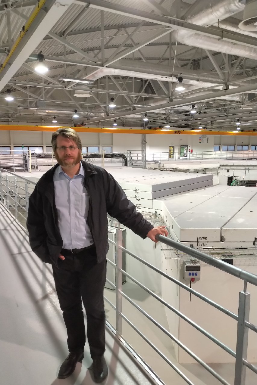 Dr. Lichtenberg im Solaris National Synchrotron Radiation Centre, Universität Krakau, Polen