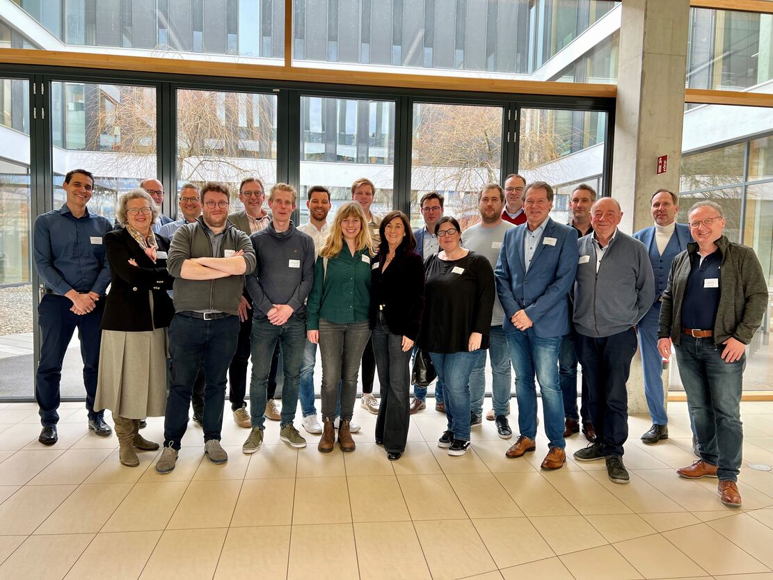 Gruppenfoto internes Kick-off